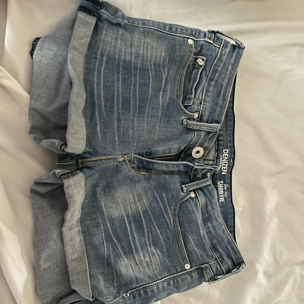 Levi’s shorts